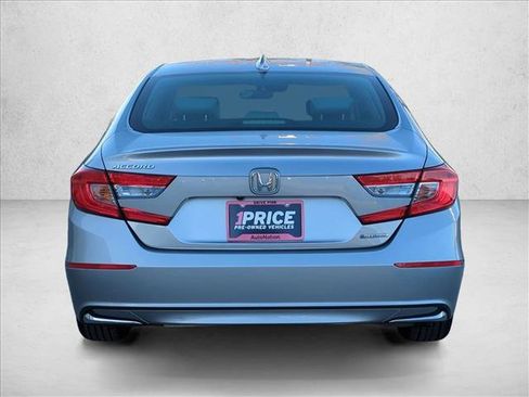 Used 2018 Honda Accord EX image 7