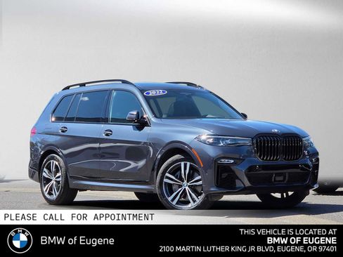 Used 2022 BMW X7 xDrive40i w/ M Sport Package AWD/4WD image 1