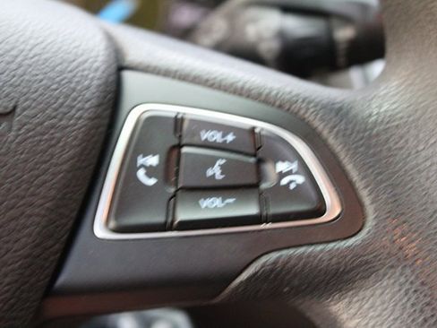 Used 2018 Ford Focus SE image 15