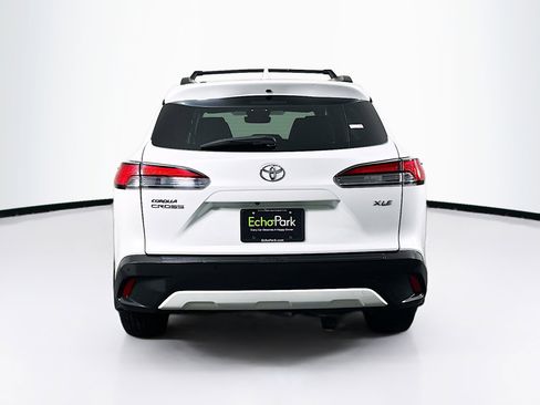 Used 2023 Toyota Corolla Cross XLE image 7