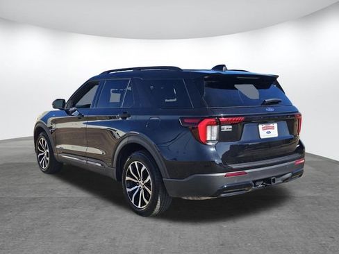 Used 2025 Ford Explorer ST-Line image 6