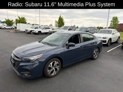 Used 2025 Subaru Legacy Premium AWD/4WD image 9