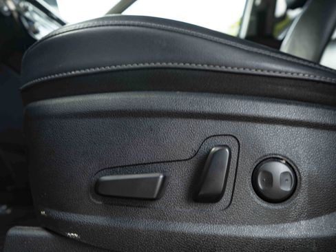 Used 2025 Kia Telluride S FWD image 40