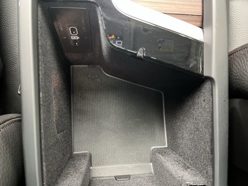 Used 2024 Volvo S60 B5 Plus image 26