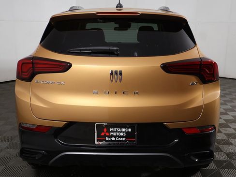 Used 2024 Buick Encore GX Sport Touring image 9