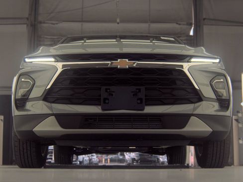 Used 2024 Chevrolet Blazer LT w/ Convenience Package FWD image 8