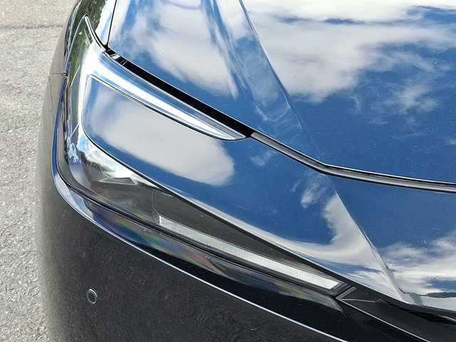 Used 2025 Toyota Prius LE FWD image 27