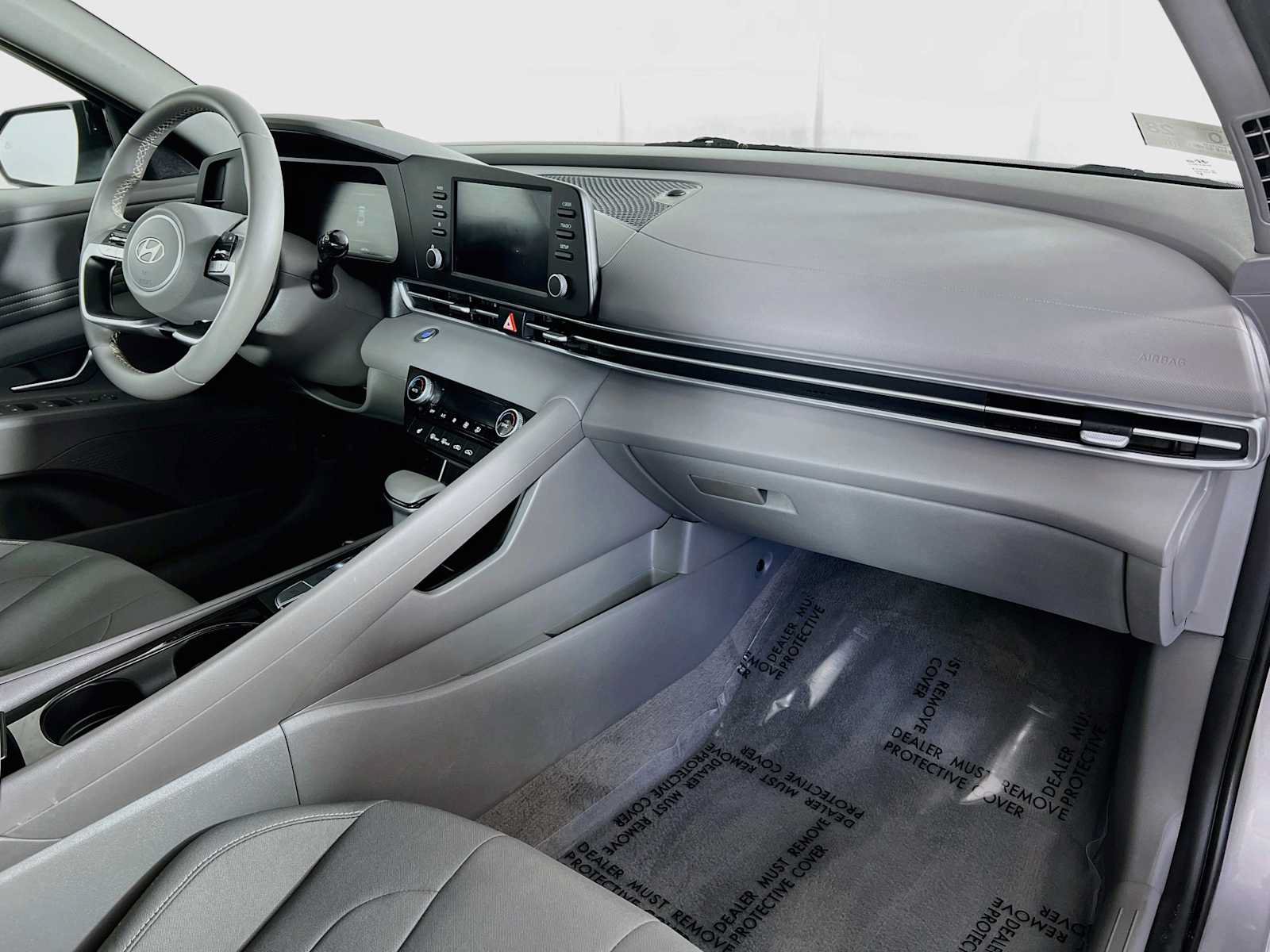 Certified 2026 Hyundai Elantra SEL Sport FWD image 29