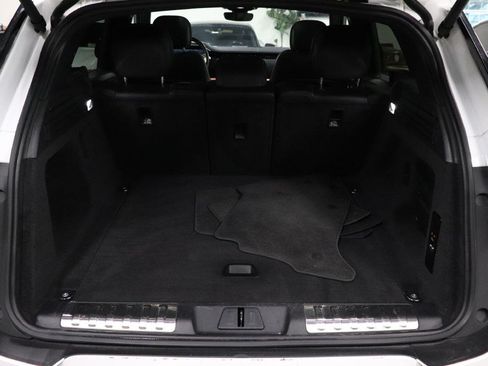 Used 2024 Land Rover Range Rover Sport Dynamic SE AWD/4WD image 18