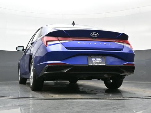 Used 2023 Hyundai Elantra SE image 27