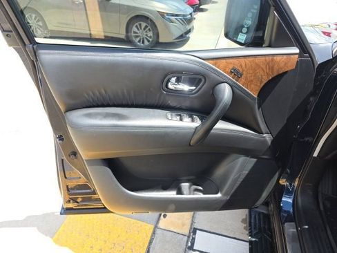 Used 2021 Nissan Armada SL w/ Captain's Chairs Package RWD image 13