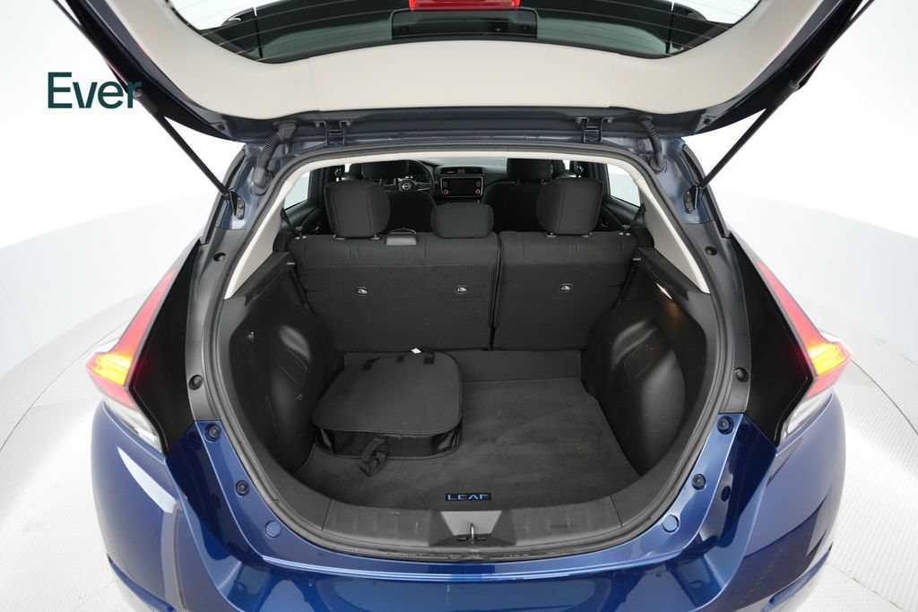 Used 2025 Nissan Leaf S FWD image 8