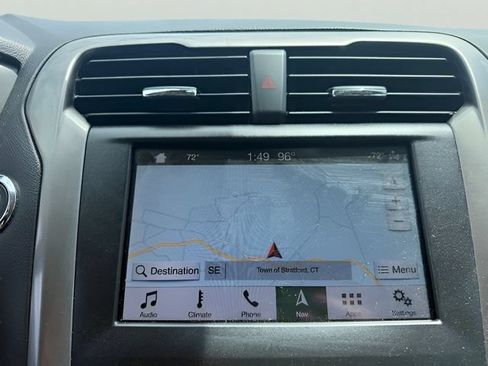 Used 2019 Ford Fusion SE FWD image 18