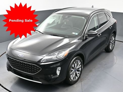 Used 2022 Ford Escape Titanium image 45