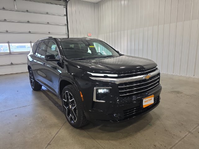 Used 2026 Chevrolet Traverse High Country AWD/4WD image 2