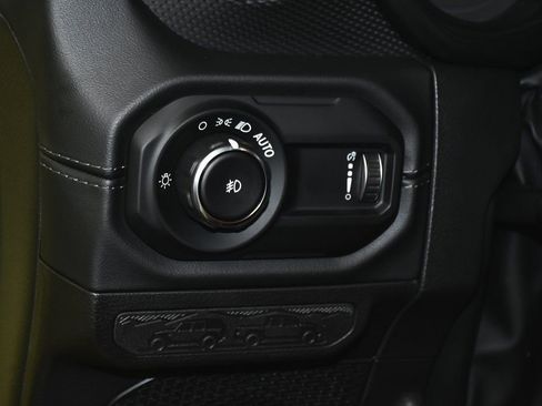 Used 2024 Jeep Wrangler Unlimited Rubicon 392 image 18