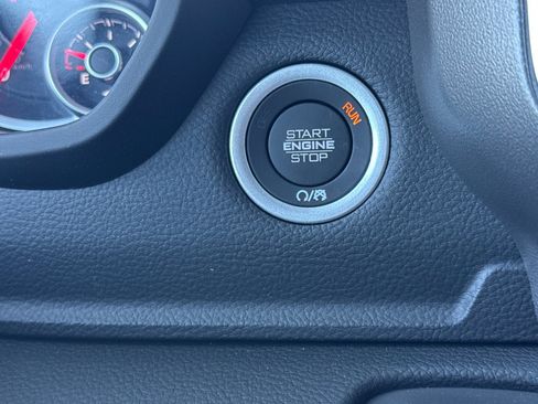 New 2026 RAM 1500 4x4 Crew Cab image 21