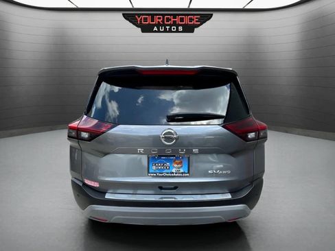Used 2021 Nissan Rogue SV image 4