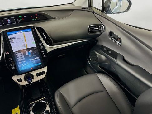 Used 2019 Toyota Prius Prime Advanced image 23