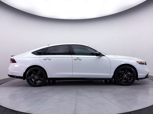 Used 2023 Honda Accord Sport image 44