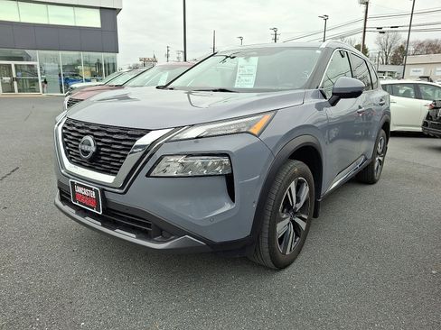 Certified 2023 Nissan Rogue SL w/ SL Premium Package image 2