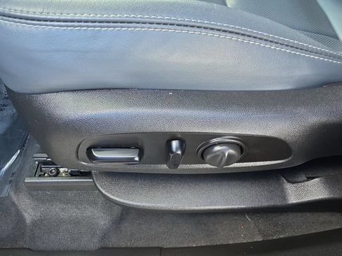 Certified 2020 Buick Enclave Essence FWD image 19