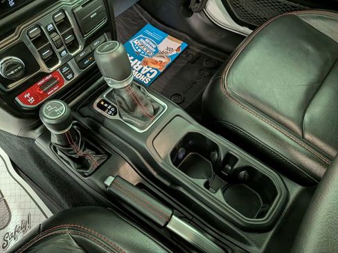 Used 2020 Jeep Gladiator Rubicon image 29