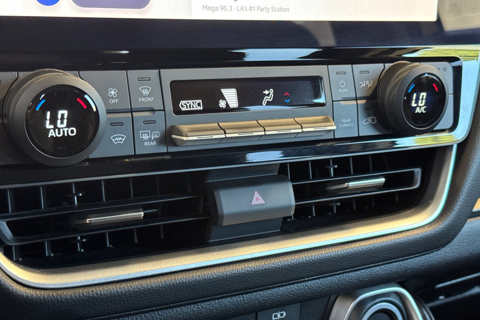 Used 2024 Toyota Grand Highlander FWD image 27