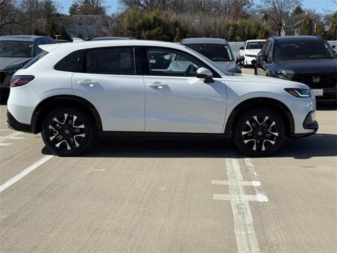 New 2026 Honda HR-V EX-L image 2