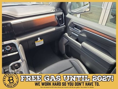 New 2026 GMC Sierra 1500 Denali w/ Denali Reserve Package AWD/4WD image 14
