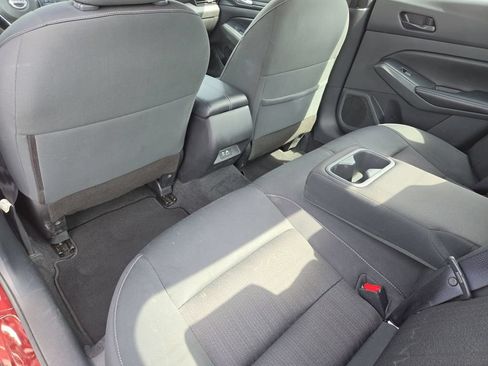 Used 2024 Nissan Altima 2.5 SV FWD image 23