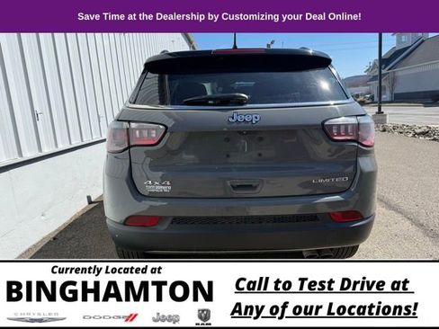 Used 2022 Jeep Compass Limited image 8