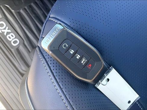New 2026 INFINITI QX80 4WD image 11