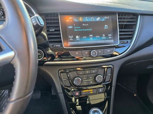 Used 2020 Buick Encore Preferred w/ Safety Package image 17