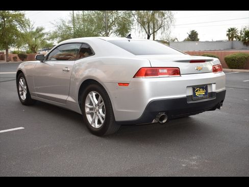 Used 2015 Chevrolet Camaro LS RWD image 5