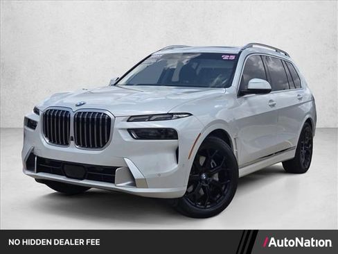 Used 2025 BMW X7 xDrive40i w/ Climate Comfort Package AWD/4WD image 1