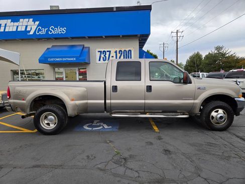 Used 2003 Ford F350 Lariat AWD/4WD image 2
