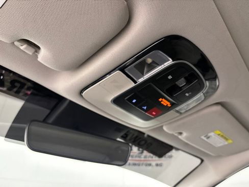 Used 2023 Hyundai Sonata SEL w/ Convenience Package FWD image 19