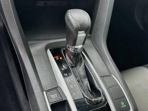 Used 2018 Honda Civic EX image 23