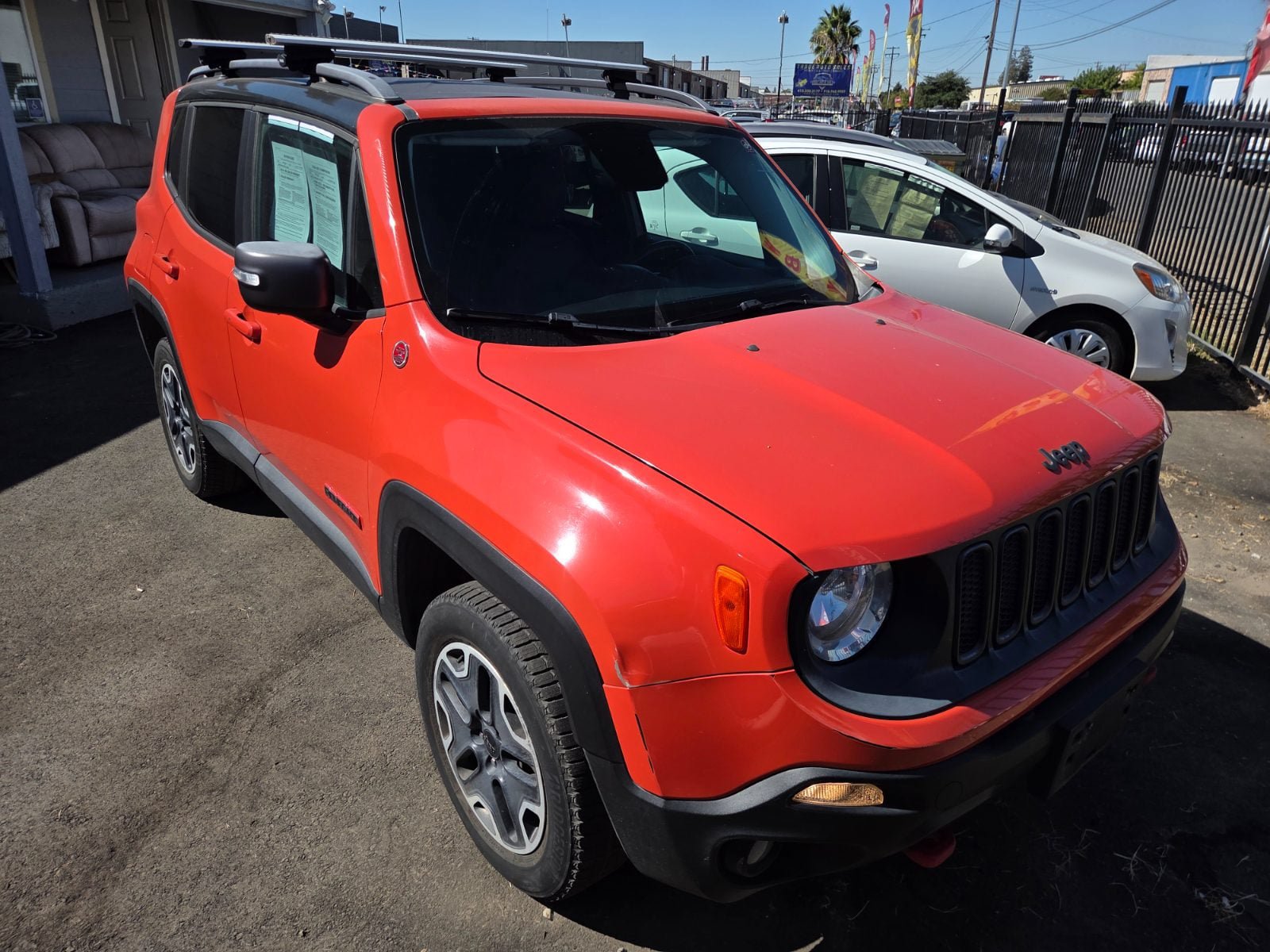 Used 2015 Jeep Renegade Trailhawk AWD/4WD image 4