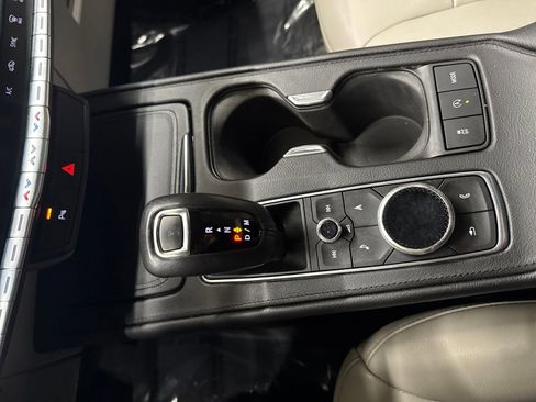 Used 2019 Cadillac XT4 Luxury image 26