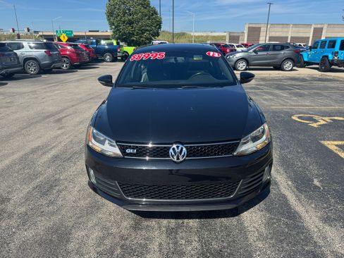 Used 2013 Volkswagen Jetta GLI Autobahn FWD image 2
