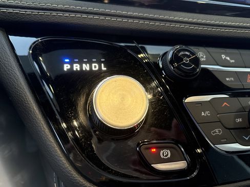 Used 2021 Chrysler Pacifica Limited w/ S Appearance Package image 22