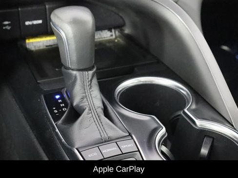 Used 2019 Toyota Camry XSE image 13