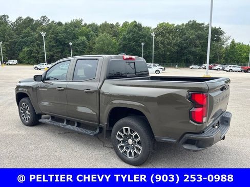 Used 2024 Chevrolet Colorado LT w/ LT Convenience Package III RWD image 5