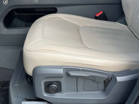 Used 2022 Land Rover Defender 110 S image 21