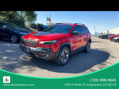 Used 2019 Jeep Cherokee Trailhawk w/ Comfort/Convenience Group AWD/4WD image 1
