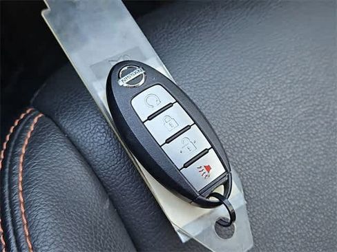 Used 2020 Nissan Kicks SR w/ SR Premium Package image 34