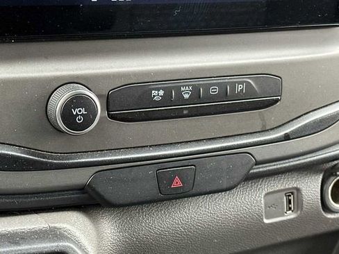 Used 2022 Ford Transit 350 XLT image 18