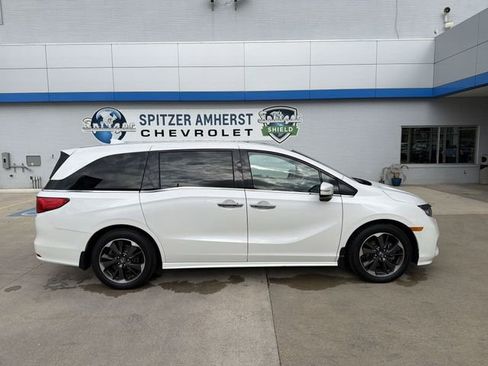 Used 2024 Honda Odyssey Elite image 11